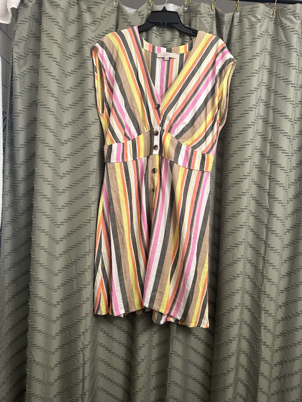 LOFT Striped V-Neck Button Front Midi Dress size 14 
Ann Taylor loft 100% viscos